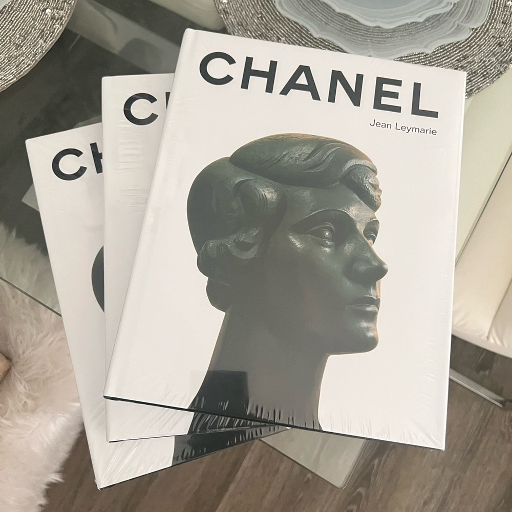 Chanel Book brand new (sold separately)